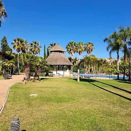 El Campanario Del Paraiso, Perfekte Lage, Pool, Parking, Lift Estepona